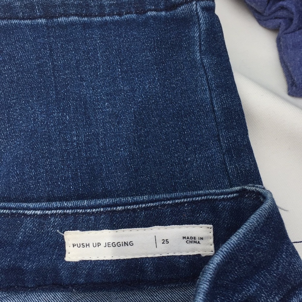 PacSun - Picture 3 of 4